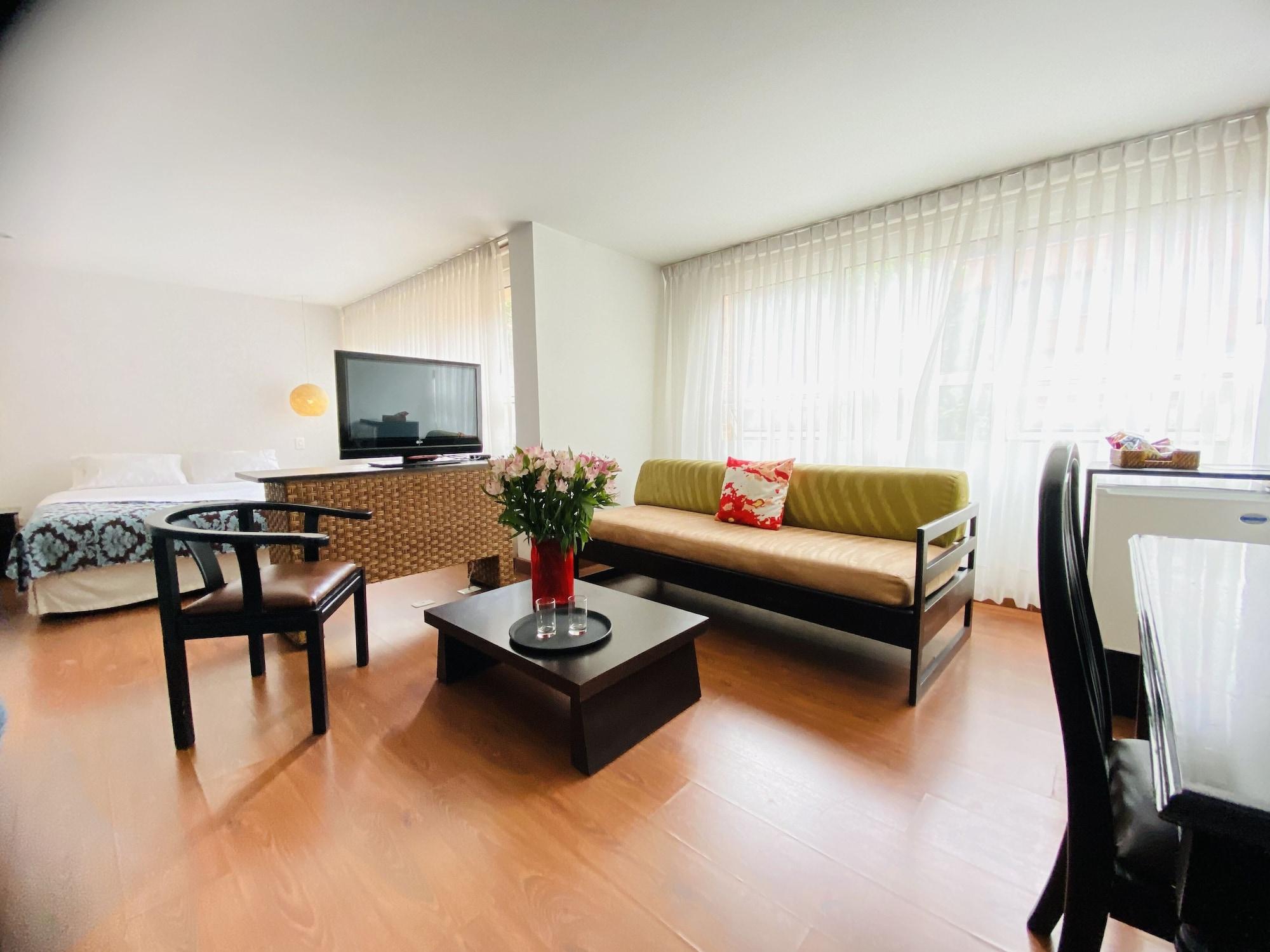 Hotel Retiro 84 By Mij Богота Екстериор снимка